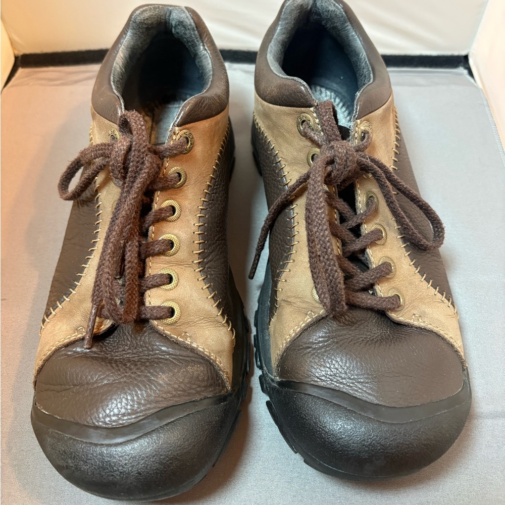 KEEN MEN'S TWO TONE BROWN LEATHER SHOES HIKING CASUAL SIZE 9